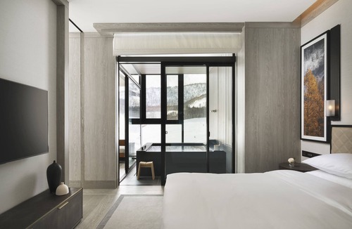 Kutchan Hotel | Park Hyatt Niseko Hanazono