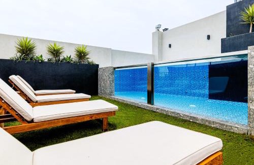 Miraflores Apartment | Peaceful 2BR Apartment W Balconies n Parking