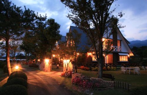 Minamiaso Bed & Breakfast | Pension Angelica