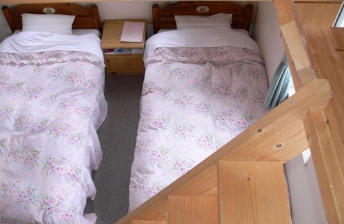 Hirafu Bed & Breakfast | Pension Locomotion