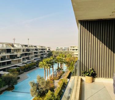 New Cairo Apartment | Penthouse w/Private Rooftop Pool & Lake Views