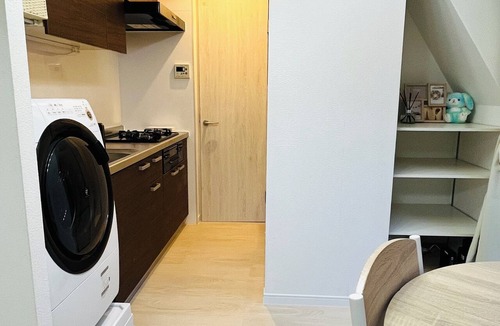 Minato Apartment | [Perfect for Sightseeing in Tokyo] 3-minute walk from the station | 1LDK | Sleeps 4 | Families Welcome