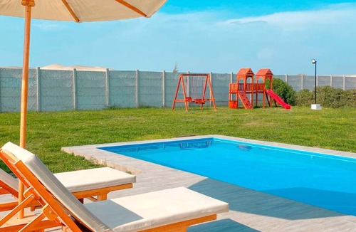 San Clemente Villa | Pisco Villa: Private Pool & Games on 1400m²