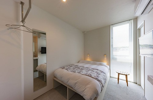 Kamakura Hostel | plat hostel keikyu kamakura wave