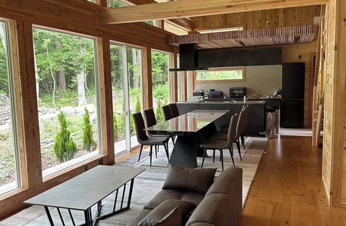Oiwake House | Polar House Karuizawa Swan/Finnish log house adjacent to national forest