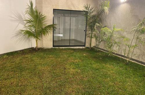 Ica House | Pool house, garden, grill