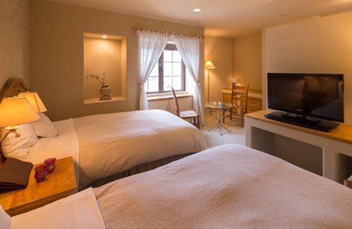 Sakushu Musashi Onsen Hotel | Poppy Springs Resort & Spa