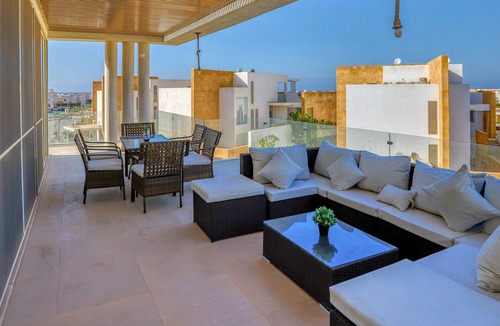 Sidi Abd El-Rahman Ski Chalet | Prime Holidays Seashell
