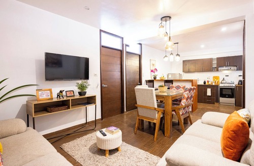 Urubamba Apartment | Prime Location + Stunning Mountain Views | 2BR Apartment
