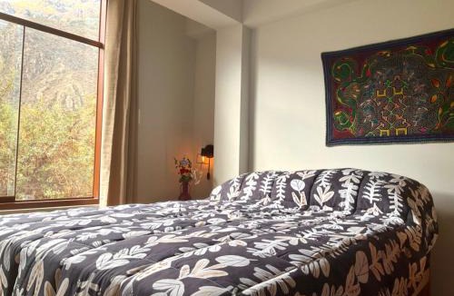 Huaran House | Private house with huge garden and waterfall view