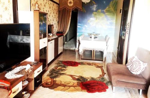 Al-Muntazah House | Private Room In Apartment with Sea & Hilton View