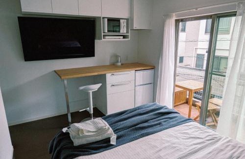 Kanagawa House | Private room with mini-kitchen, gym, patio