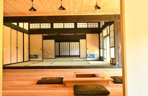 Yasuoka-mura House | Private Sauna & Japanese Farmhouse Under Stars Kakoi