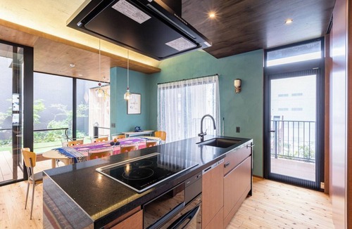 Namba House | Private Villa for 17 Guests | 4 Apartments | Rooftop Garden | 5-Minute Walk from Dotonbori