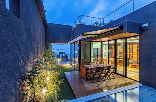 Namba House | Private Villa for 17 Guests | 4 Apartments | Rooftop Garden | 5-Minute Walk from Dotonbori