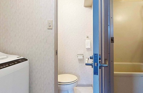 Hiroshima City Centre Apartment | Quiet & Cozy 1BR – Steps from City Center