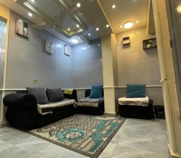 Al Manial House | Quiet Private Room with Kitchen Access , Perfect for Travelers