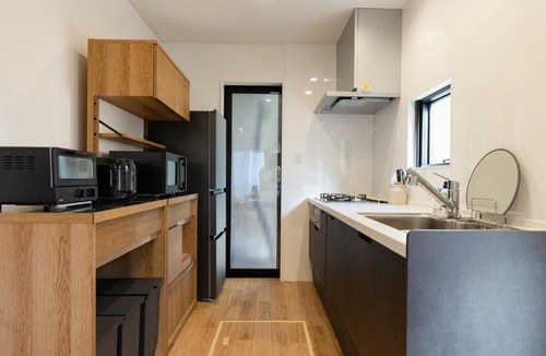 Kita Ward Apartment | RayOkayama - 岡山駅徒歩11分 最大8名 新築で快適ステイ