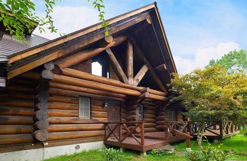 Tsumagoi Cabin | Rental Log UrubeVillage
