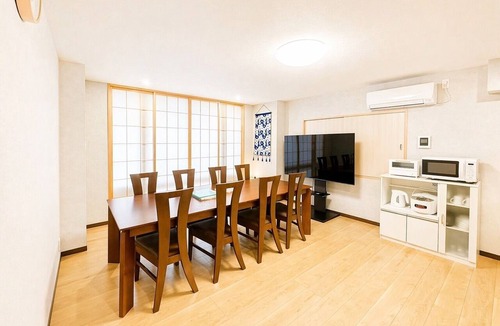 Kamata House | Right next to the JR Kamata East Exit; right in front of the Kamata East Exit terminal bus stop from Haneda Airport—YU'SHOUSE 3, newly renovated and open!