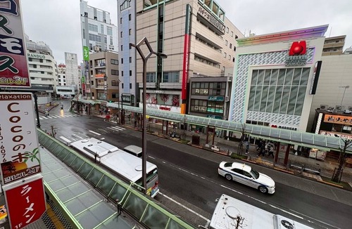 Kamata House | Right next to the JR Kamata East Exit; right in front of the Kamata East Exit terminal bus stop from Haneda Airport—YU'SHOUSE 3, newly renovated and open!