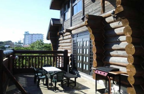Toba Hotel | Rocky