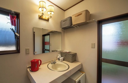Narita Hotel | Room 107/Narita Chiba