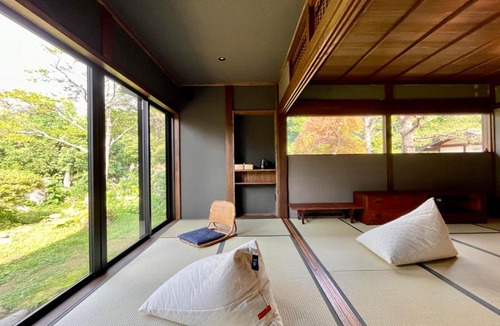 Takayama Bed & Breakfast | Room 48
