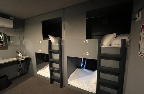 Minamiotsuka Apartment | Room for 6 people 3 bunk beds/Toshima-ku Tokyo