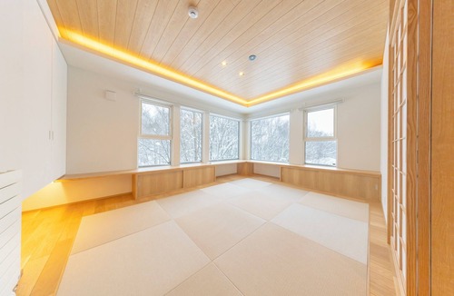 Rusutsu Ski Chalet | Rose - Rusutsu Chalets