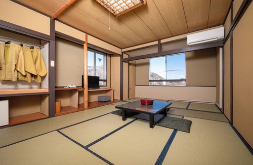 Fujikawaguchiko Hostel | Royal Hotel Kawaguchiko