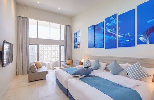 Motobu Hotel | Royal View Hotel Churaumi - Closest to Churaumi