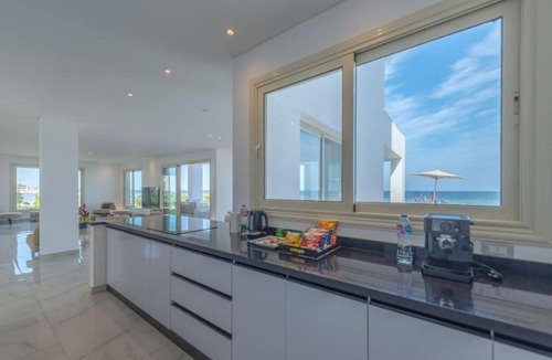 Sahl Hasheeh House | Royal Villa on the beach