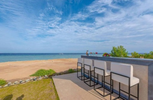 Sahl Hasheeh House | Royal Villa on the beach