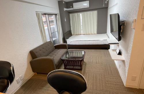 Yokosuka Apartment | ROYAL YONEGAHAMA ｌ米が浜通