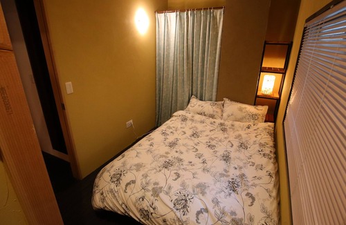 Fuji Hostel | Running Bare Fuji - Hostel