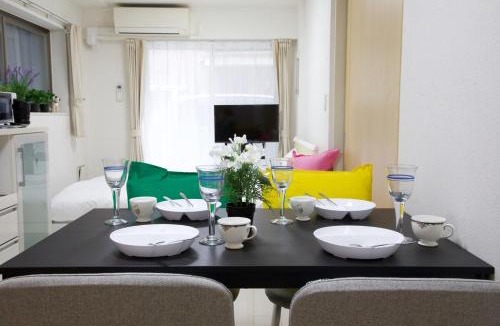 Omorinishi Apartment | Ruya Heiwajima 101