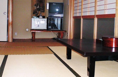 Nakatsugawa House | Ryori Ryokan Jumboike