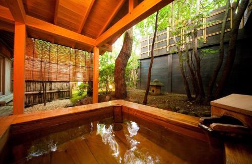 Yufuin Onsen Hotel | Ryotei Tanokura