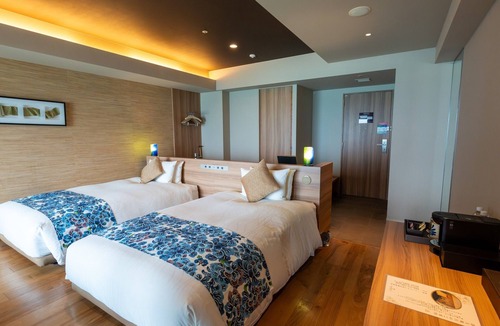Tomigusuku Hotel | Ryukyu Onsen Senagajima Hotel