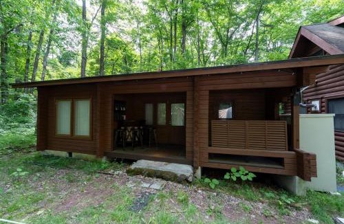 Tsumagoi House | S-villa Karuizawa wood creek