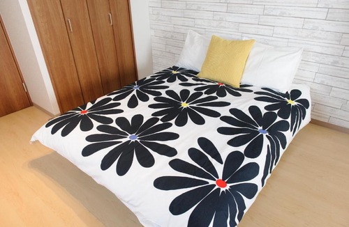 Joto Apartment | Saintpaulia Osaka-castle
