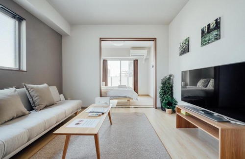 Joto Apartment | Saintpaulia Osaka-Jo AFP Apartment