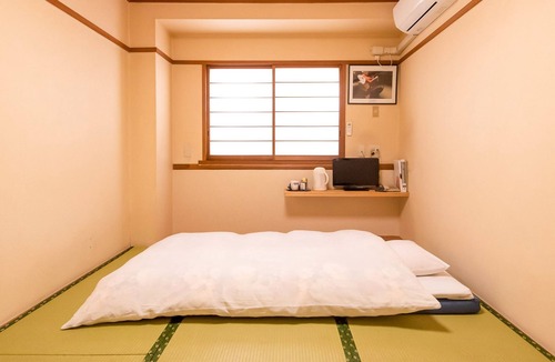 Iriya Hotel | Sakura Ryokan Asakusa Iriya