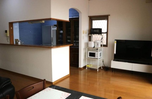 Nakamura House | Sakuraya Kamejima Branch (4 minutes to Kamejima Station! Features a garden!)