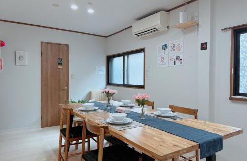 Minami Villa | Sanmai Kuromon ,Near Kuromon Market, Namba, Dotonbori, Shinsaibashi 10-minute walk House