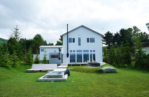 Kawayu Onsen Villa | SANSUI - Lakeside Villa