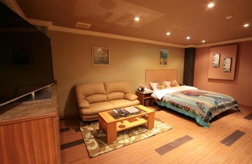 Tsu Hotel | SARI Seki Inter (Adult Only)