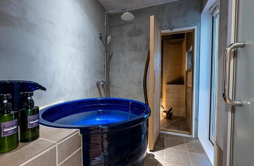 Nagano Hotel | SAUNA VILLA 然