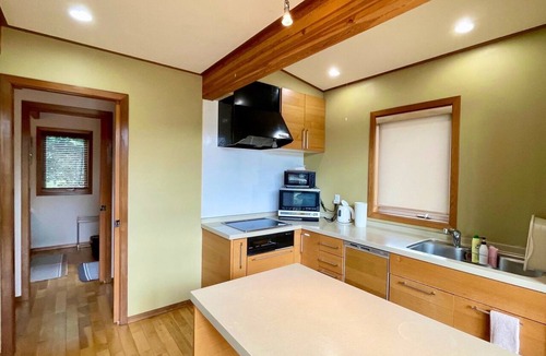 Kimitsu Hotel | Seattle House